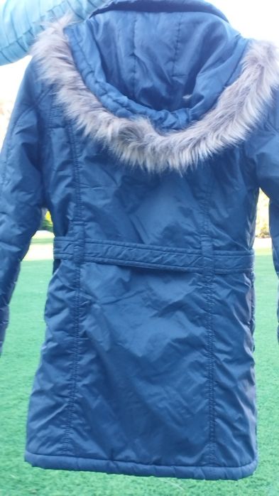 Kispo com capuz . Azul marinho, tamanho M