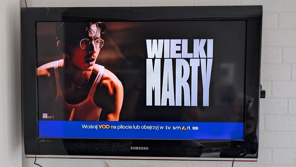 Telewizor Samsung 32 całe + MI Stick Android TV Smart