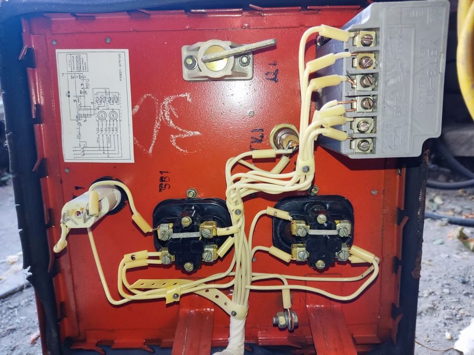 Устройство встроенной температурной защиты