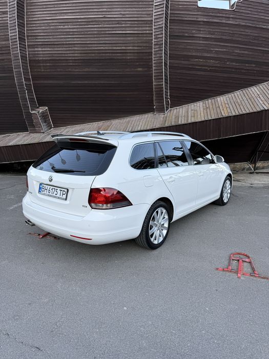 Volkswagen Golf 2010 рік