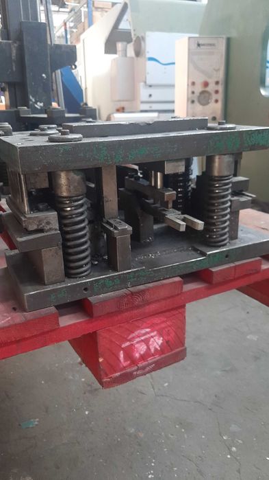 Diversos Cunhos para aluminio series recentes