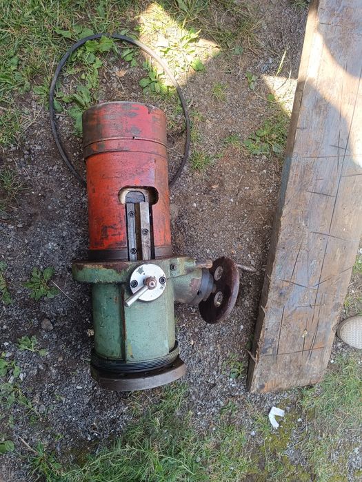 Колона стола оптико- шліфувального станка