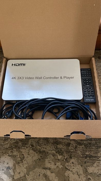 Controlador de Video Wall 4K 3x3 (9 ecrãs) com Player integrado