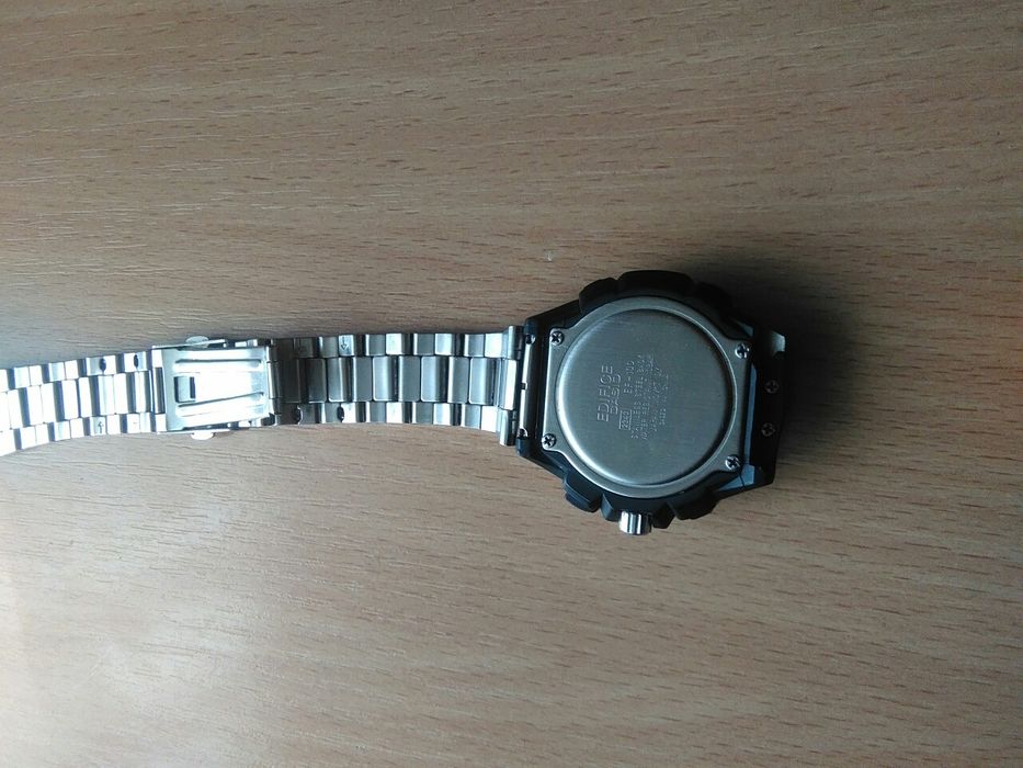 Часы Casio EF-100