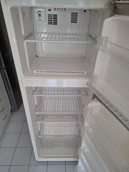 Frigorífico com possibilidade de entrega ao domicílio