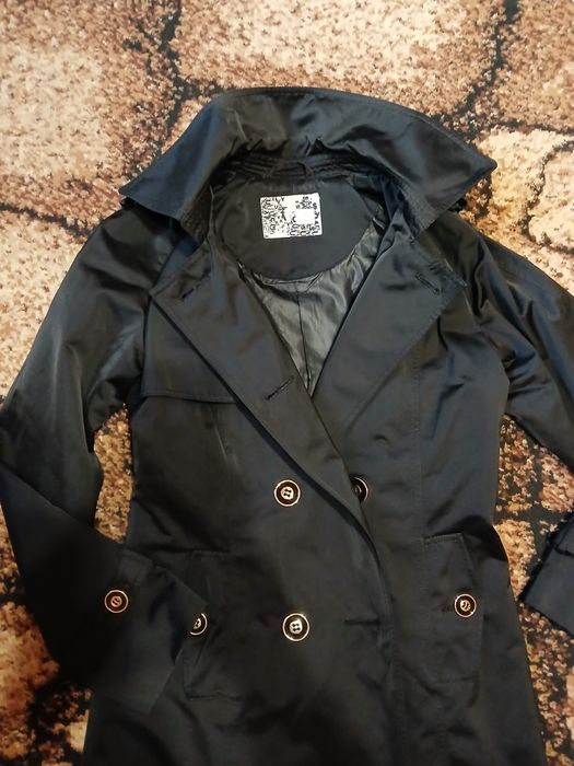 Продам плащ жіночий