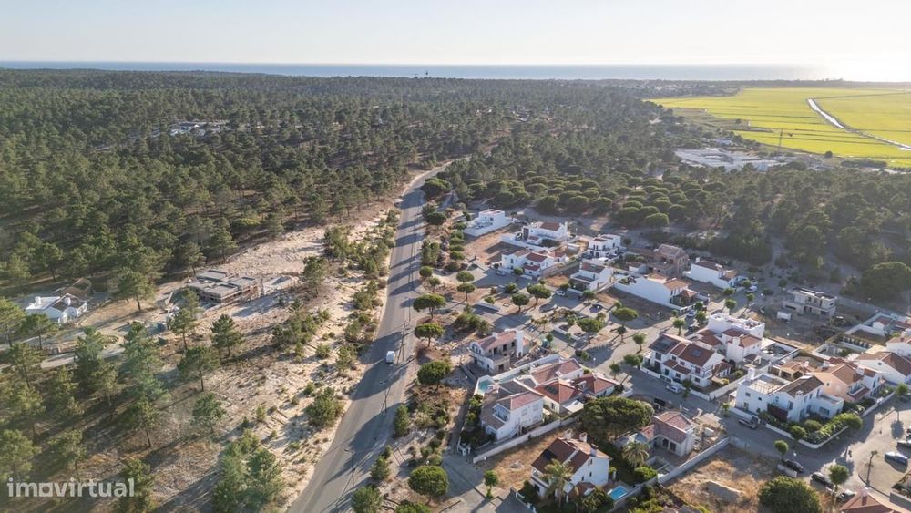 Moradia Isolada T4 com jardim, Carvalhal, Grandola