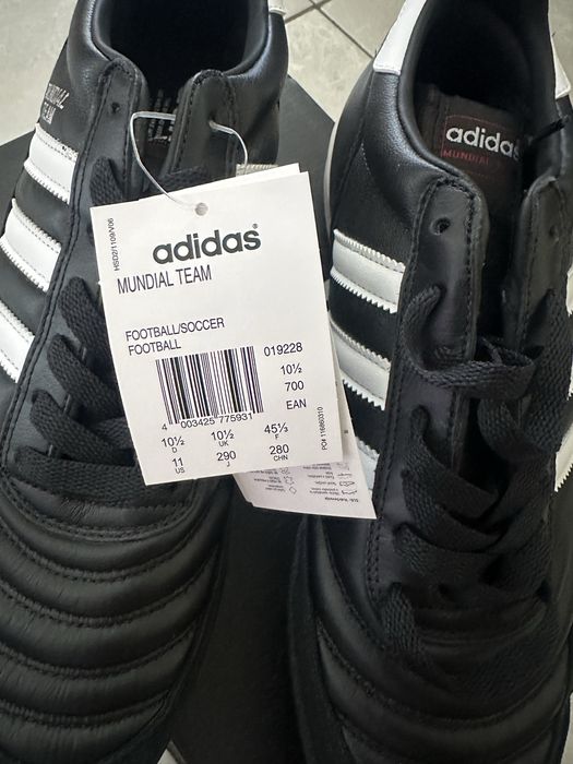 Chuteiras adidas Mundial Team