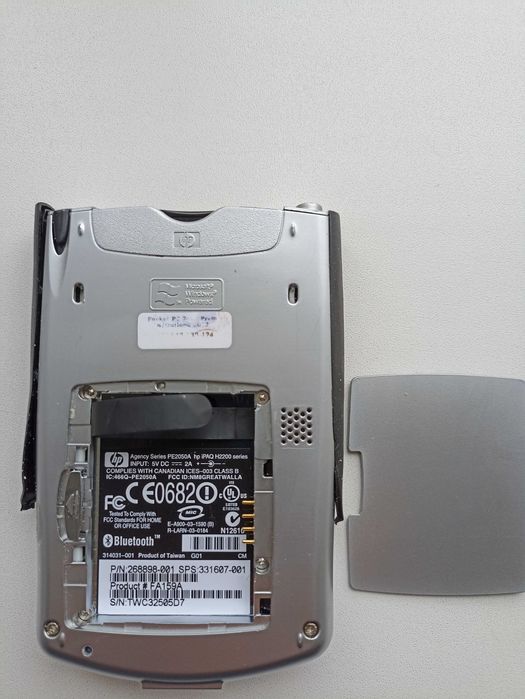 iPAQ H2200 фирмы Hewlett-Parkard