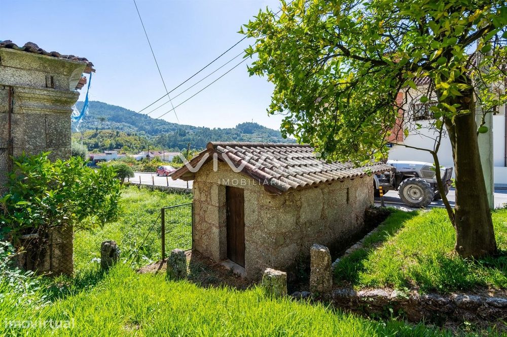 Moradia para Restaurar T0 Venda em Chorense e Monte,Terras de Bouro