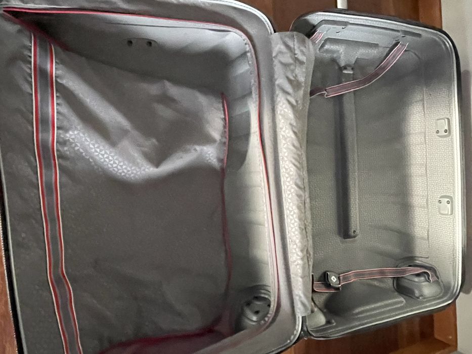Walizka Samsonite Lite Curv