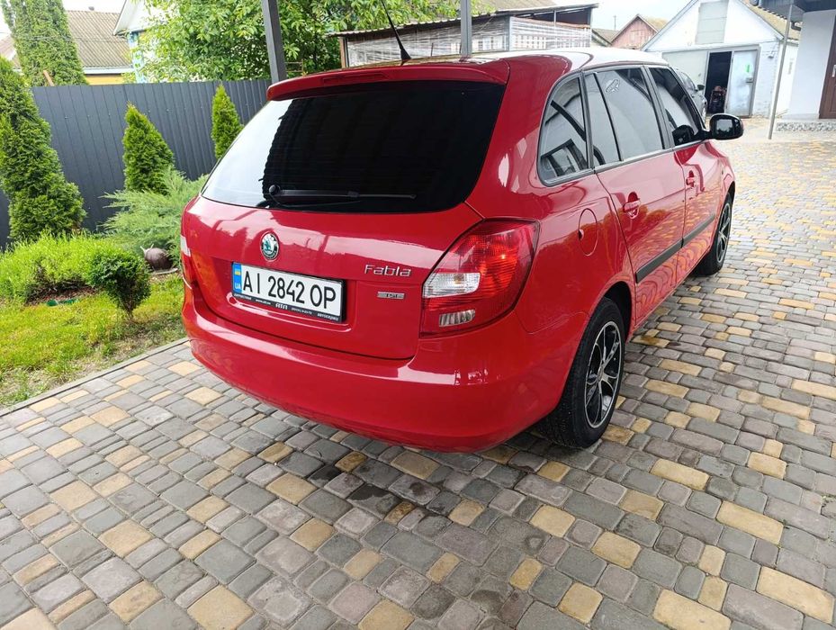 Продам Skoda Fabia 2011