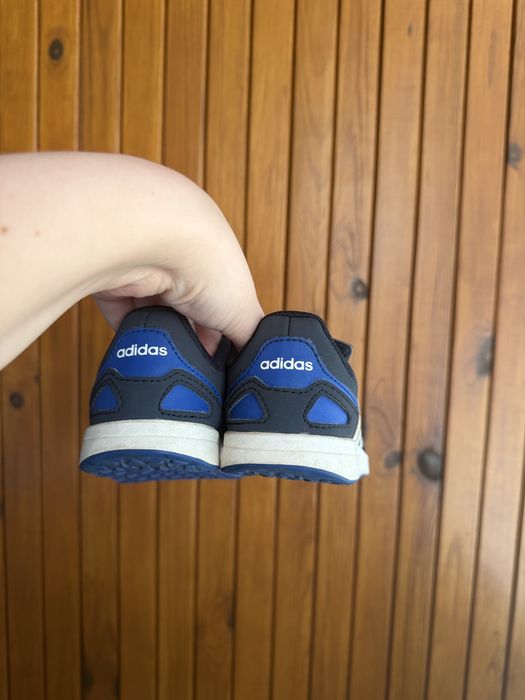 Кросівки adidas 23 розмір 13 см устілка