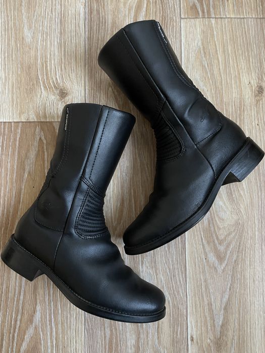 Alpinestars Vika. Дуже гарні жіночі мотоботи, унікальні, в стані нових