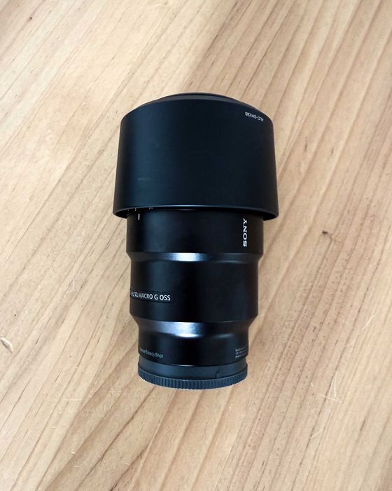 Sony FE 90mm f/2.8 Macro G OSS