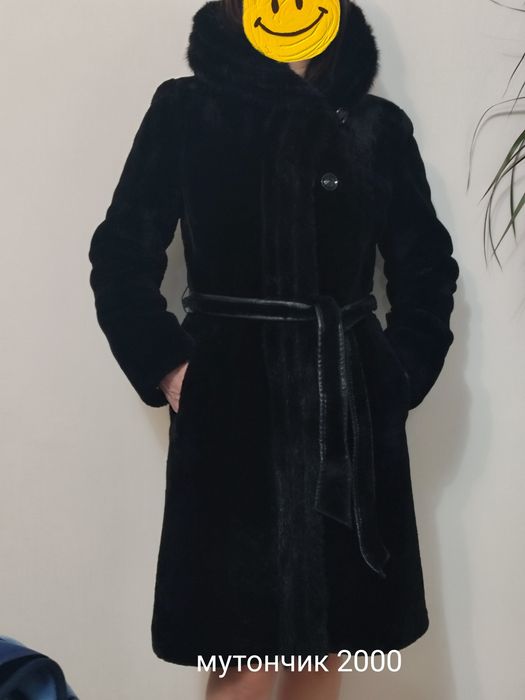 Шуба Мутон з капюшоном