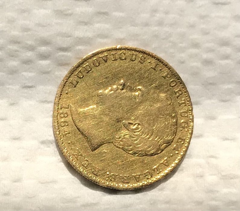 Moeda ouro muito bem conservada