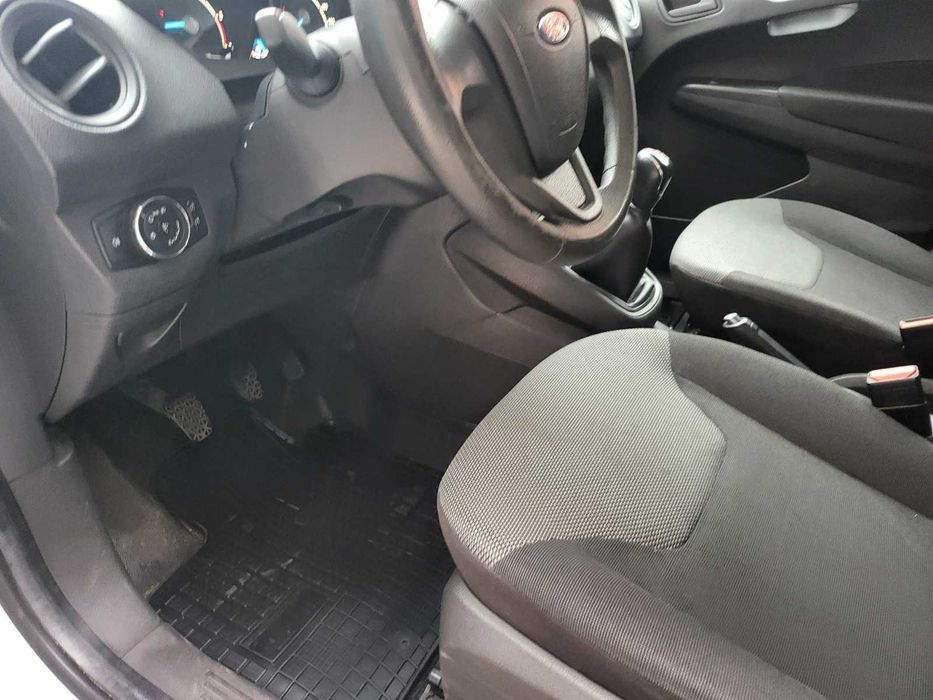 Ford Transit Courier 1.5 TDCi – 12/2016 – 99.500 km