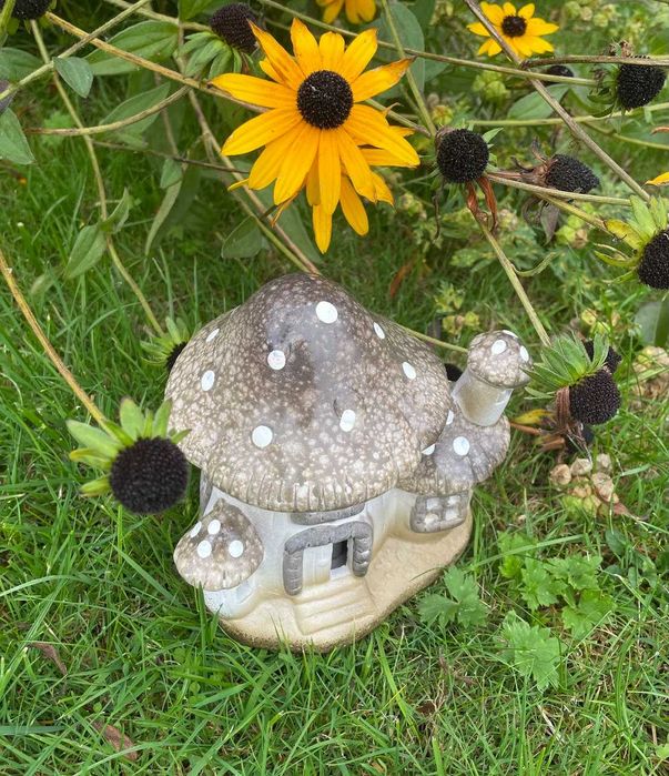 Садова фігурка «Грибний будиночок»