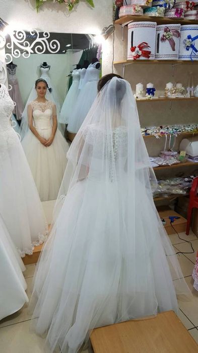 Свадебное платье