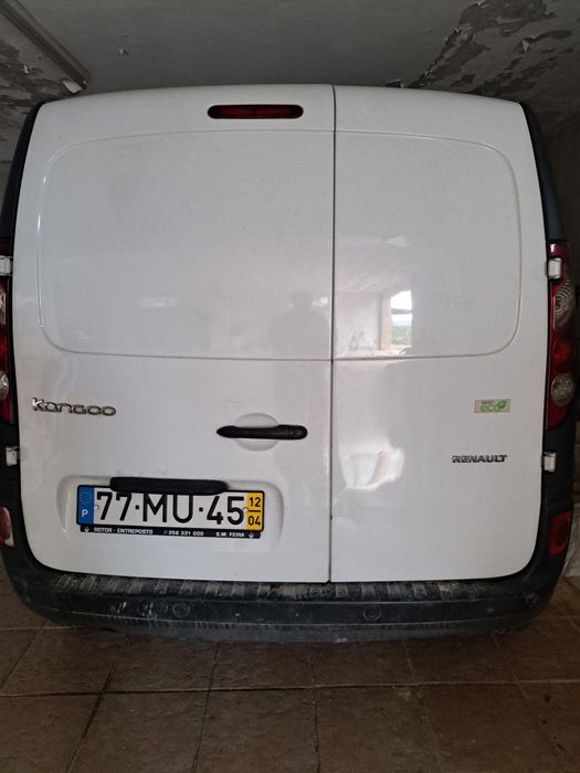 Vendo Renault Kangoo  viatura comercial a gasoleo de 2012 a co 1500cc