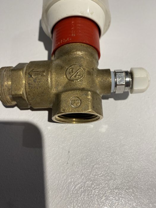 дифференциальный клапан Giacomini R147N.