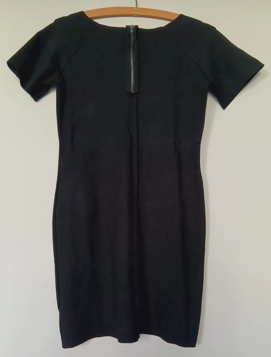 Zara Sukienka czarna rozm. M 70% wiskoza