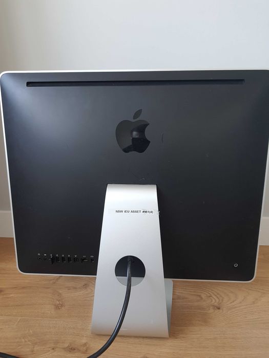 Apple iMac 20" A1224 / Core 2 Duo / робочий