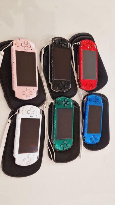 Sony PSP 3000 чёрная 64гиг с играми 135шт!