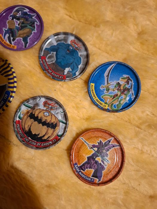 Vendo tazos antigos