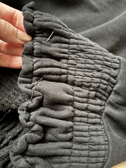 Bluza czarna mala zwykła basic z falbanką