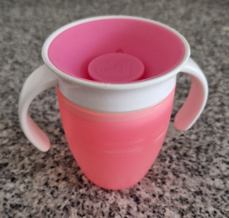 Copo Munchkin 360 com pegas (207ml)