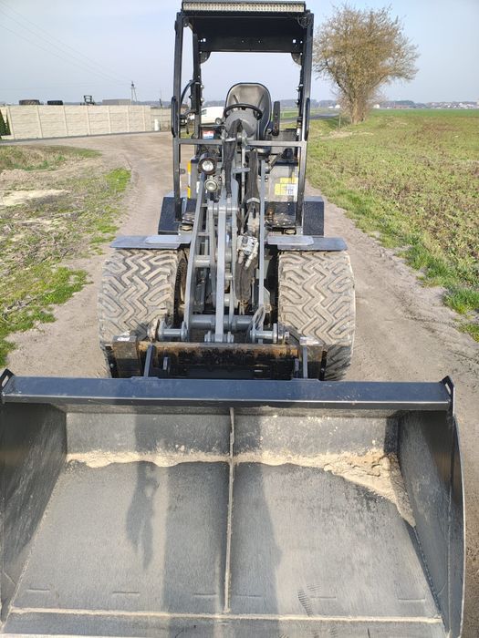 Ładowarka Giant G2700 x-tra rok 2022 tylko 590mtg