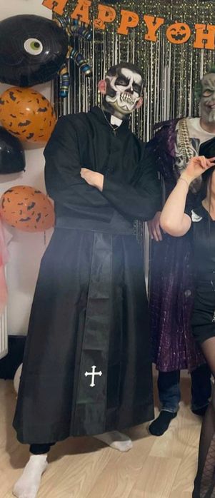 STRÓJ KSIĘDZA Halloween Ksiądz Sutanna Przebranie Kapłan Proboszcz XL