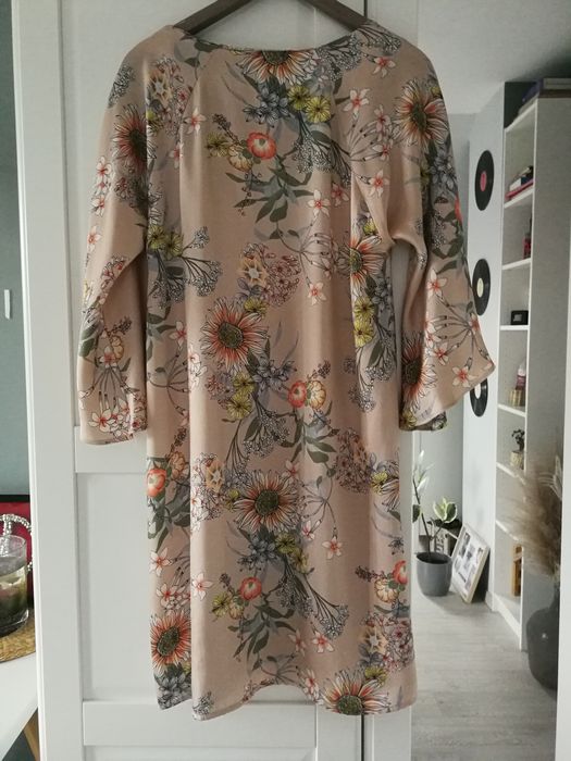Letnia sukienka w kwiaty