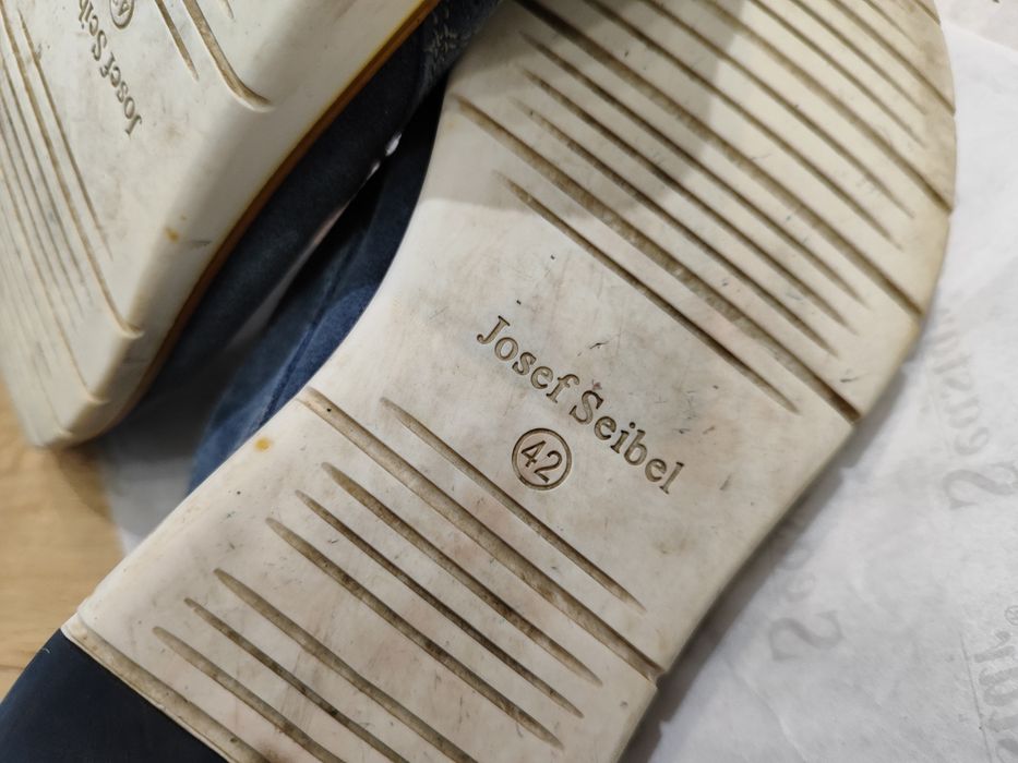 Niebieskie, eleganckie buty