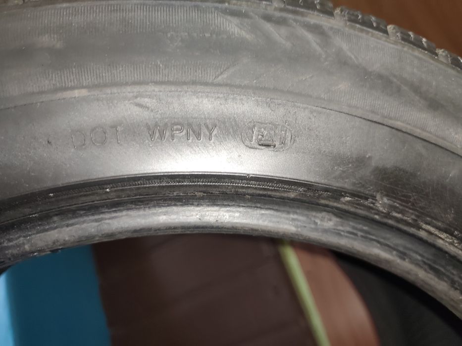 Sprzedam opony zimowe 225/55/17r.