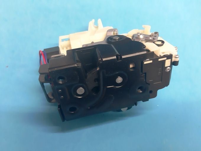 Fecho fechadura eléctrica porta Vw Golf IV Passat Bora Beetle Lupo Arosa