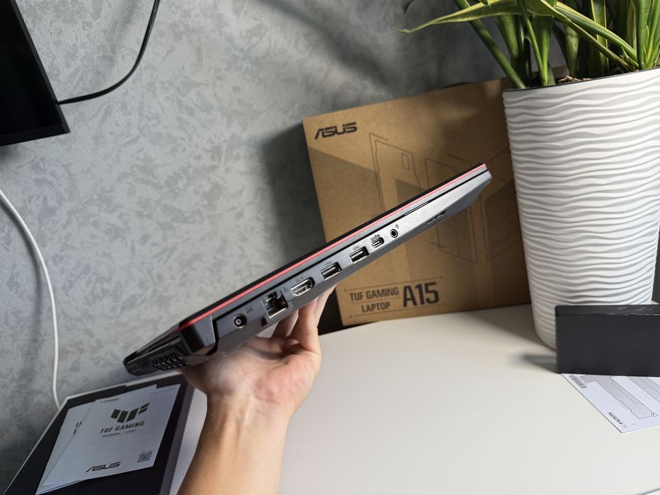 Asus Tuf 17.3/GTX1660Ti-6GB/Ryzen 5-4600H/16GB/512GB.  Ноутбук.