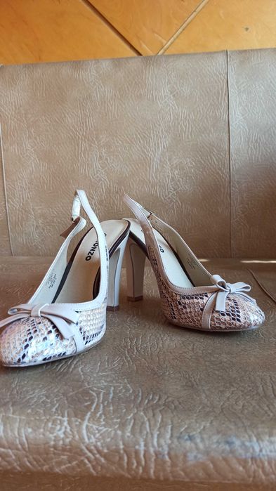 Босоножки женские каблук, размер 37.