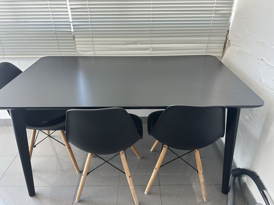 Mesa de jantar gato preto