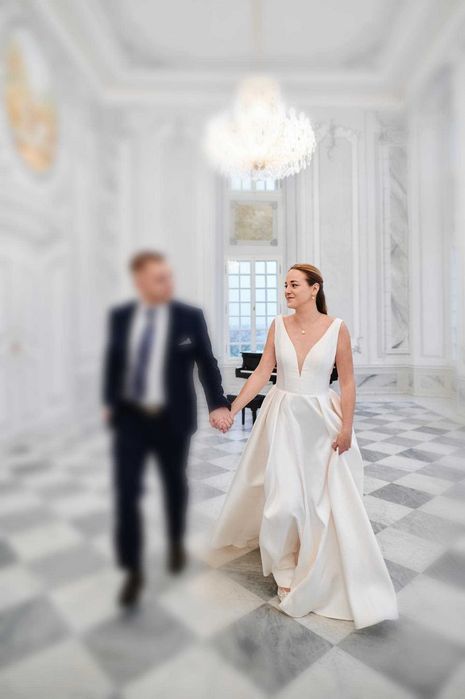 Piękna suknia ślubna Ariamo Bridal