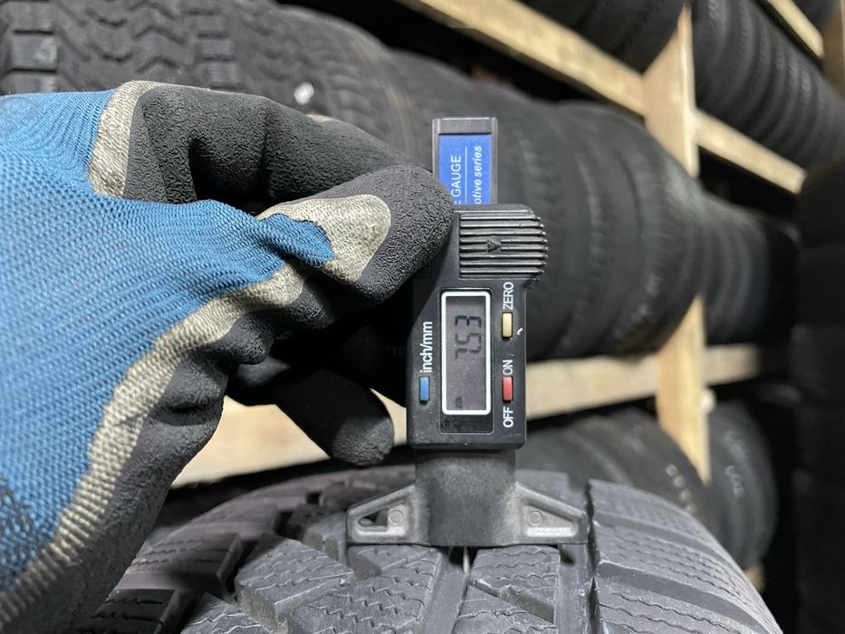 Зимові шини CONTINENTAL 215/65 R17 резина Р17