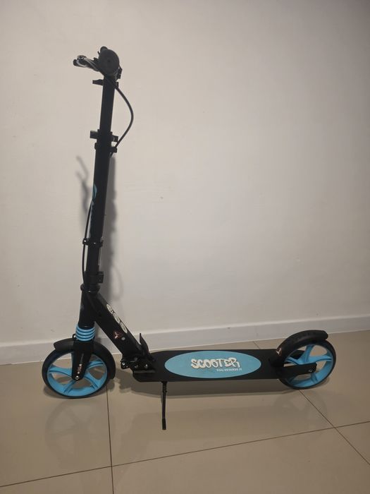 Nowa hulajnoga scooter