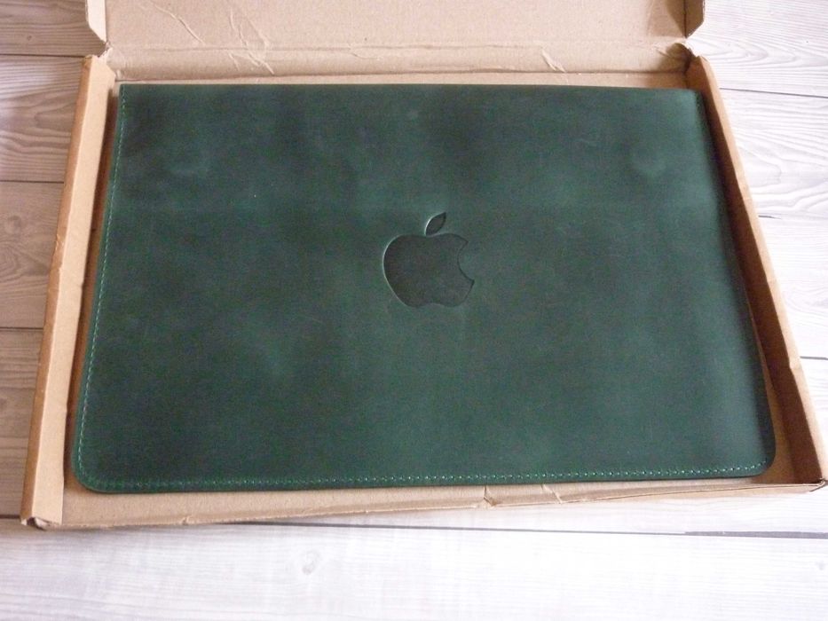 ЧОХОЛ-конверт на магнітах для MACBOOK 13 зелений, шкіряний
