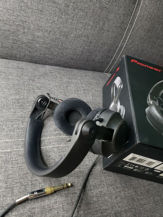 Продам DJ навушники Pioneer HDJ C70 професійні