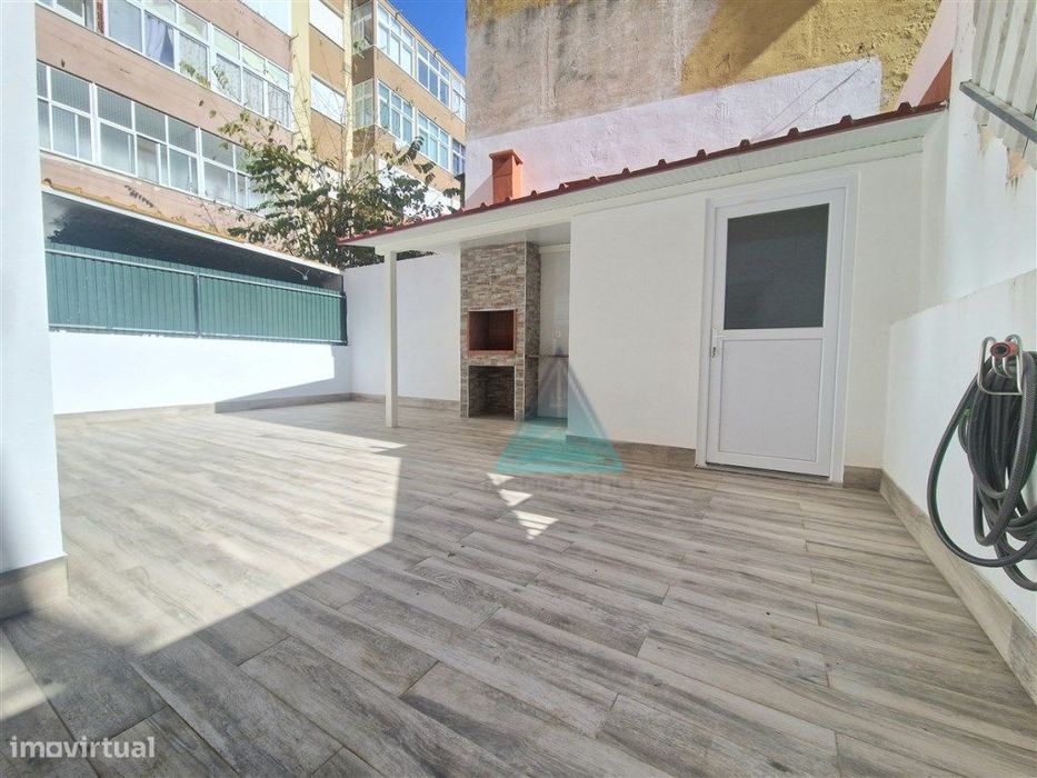 T3 Cruz de Pau ** Quintal * * REMODELADO