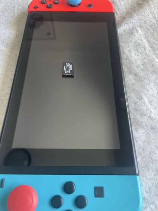 Nintendo Switch Desbloqueada POR CHIP e acessórios