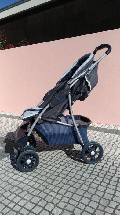 Carro de bebé de passeio64862718596354124