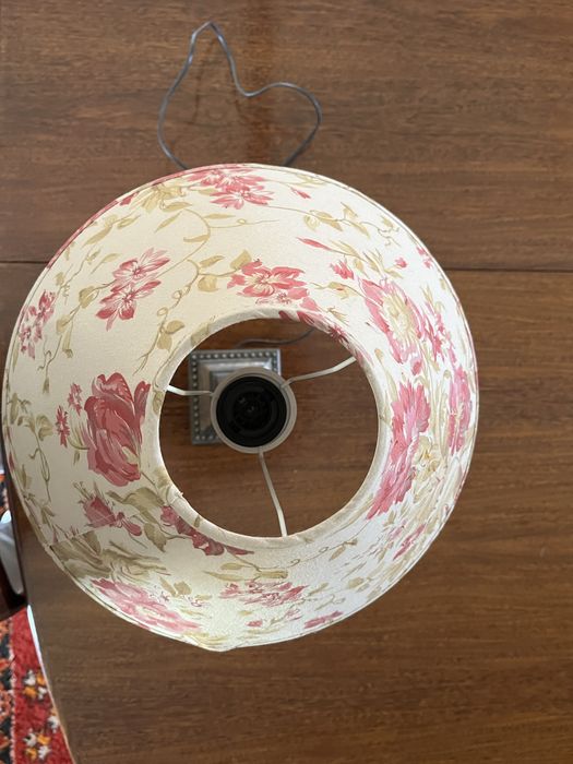 Candeeiro, ideal para quarto ou sala